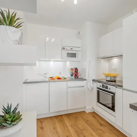 1 Bedroom - Splendid View & Pool - Happy *